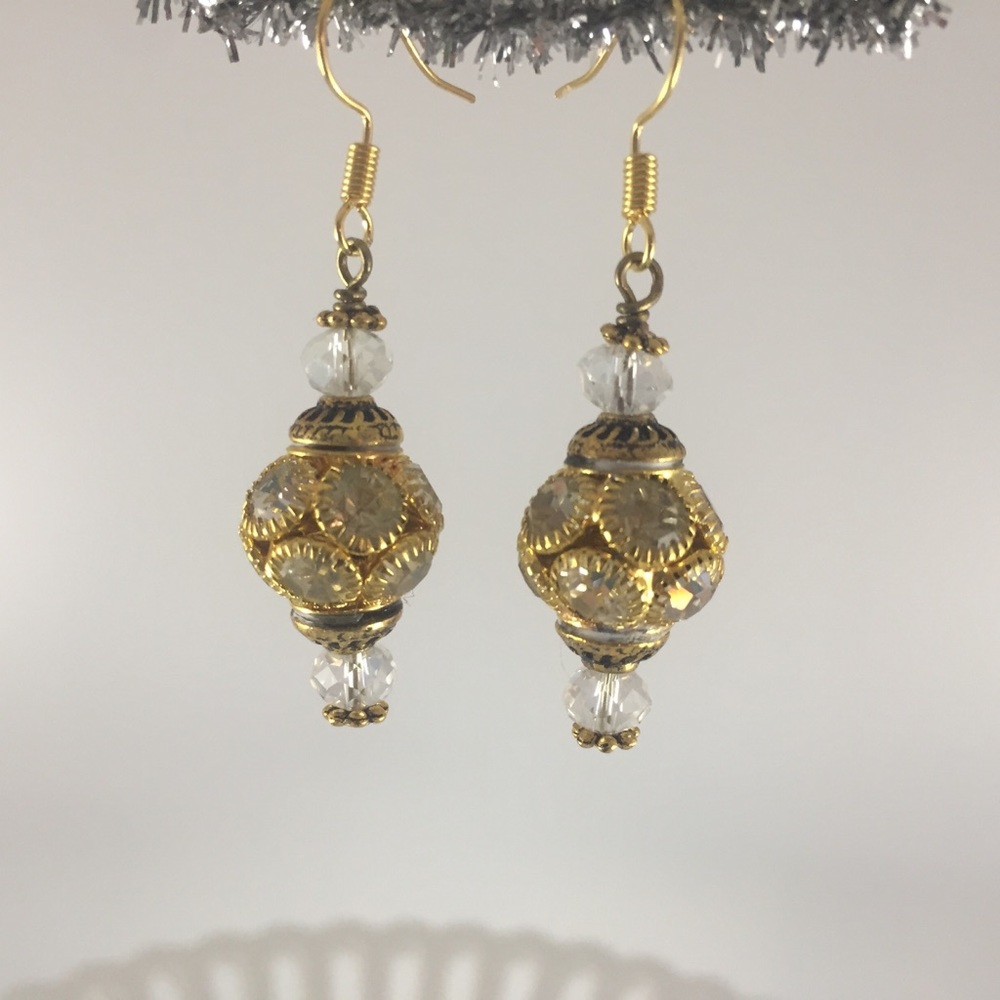 Handmade Earrings Crystal/Glass Gold Plated Metal Dangle New - Picture 3 of 4
